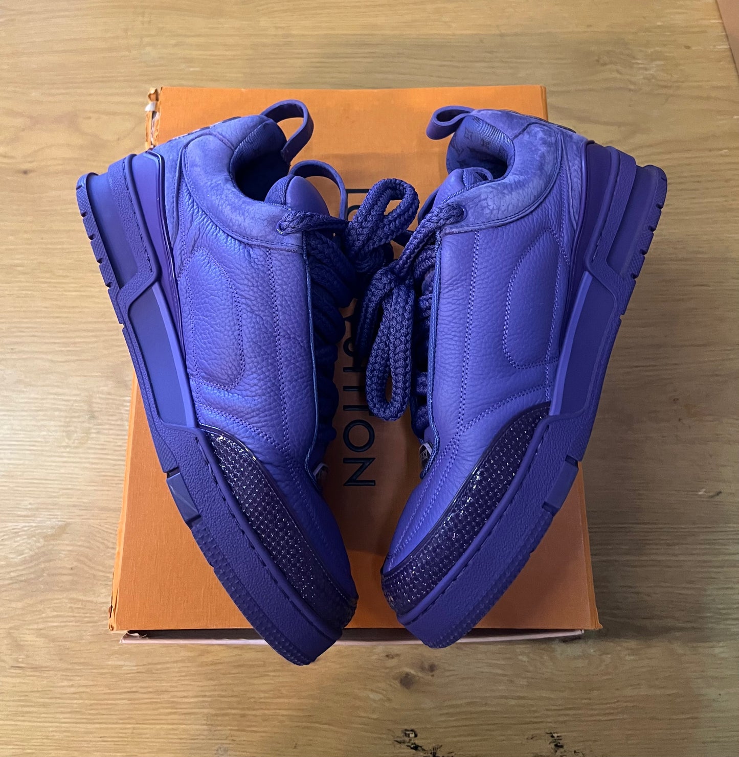LV SKate Sneaker Purple/Purple Used