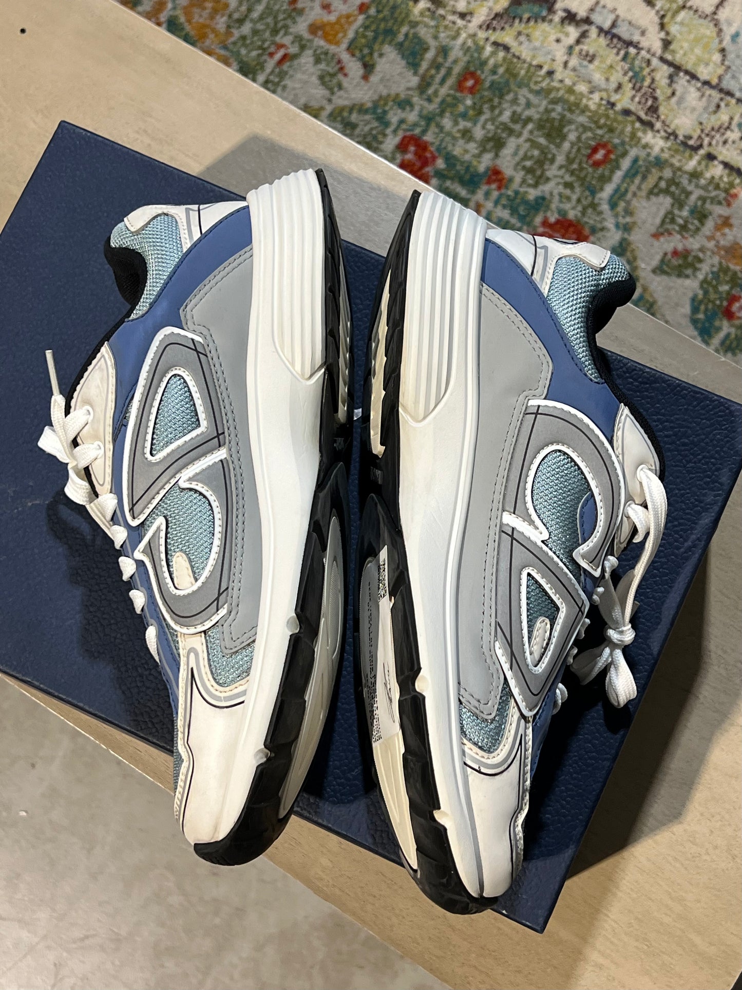 Dior B30 Blue/White used sz 10