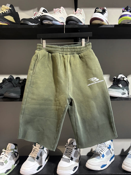 ABOMINABLE B LOGO OLIVE SHORTS