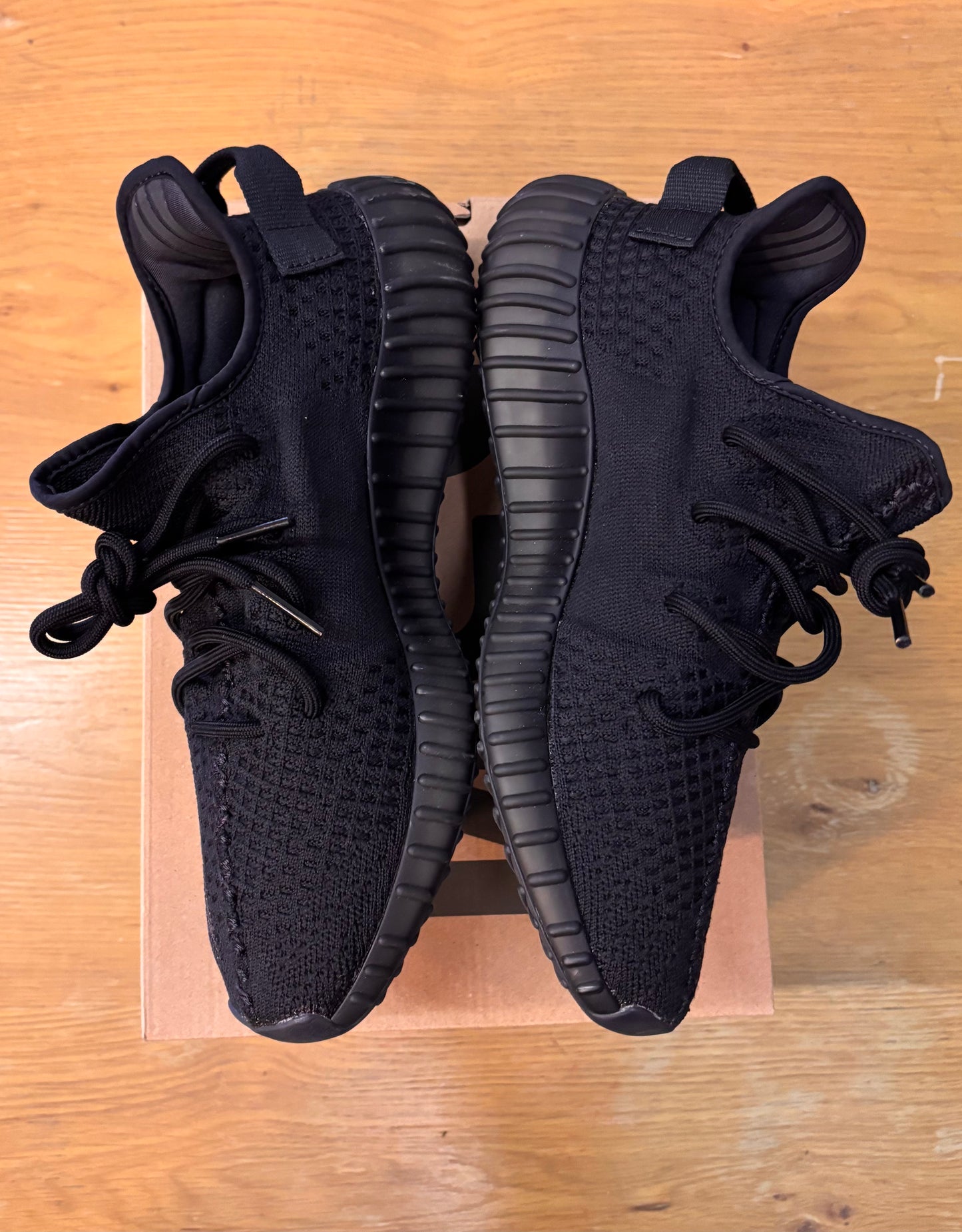 Adidas Yeezy 350 onyx used size 8.5