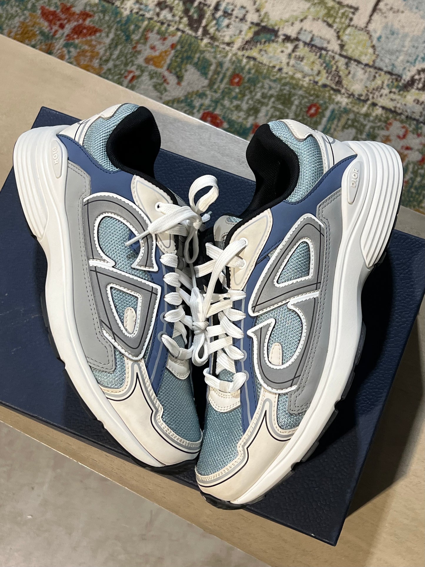 Dior B30 Blue/White used sz 10
