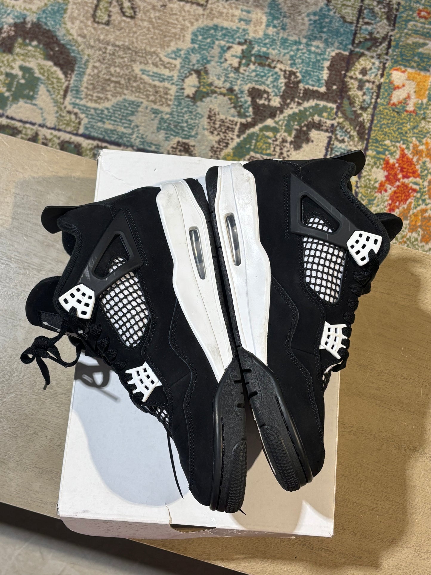 Jordan 4 White Thunder Used 9