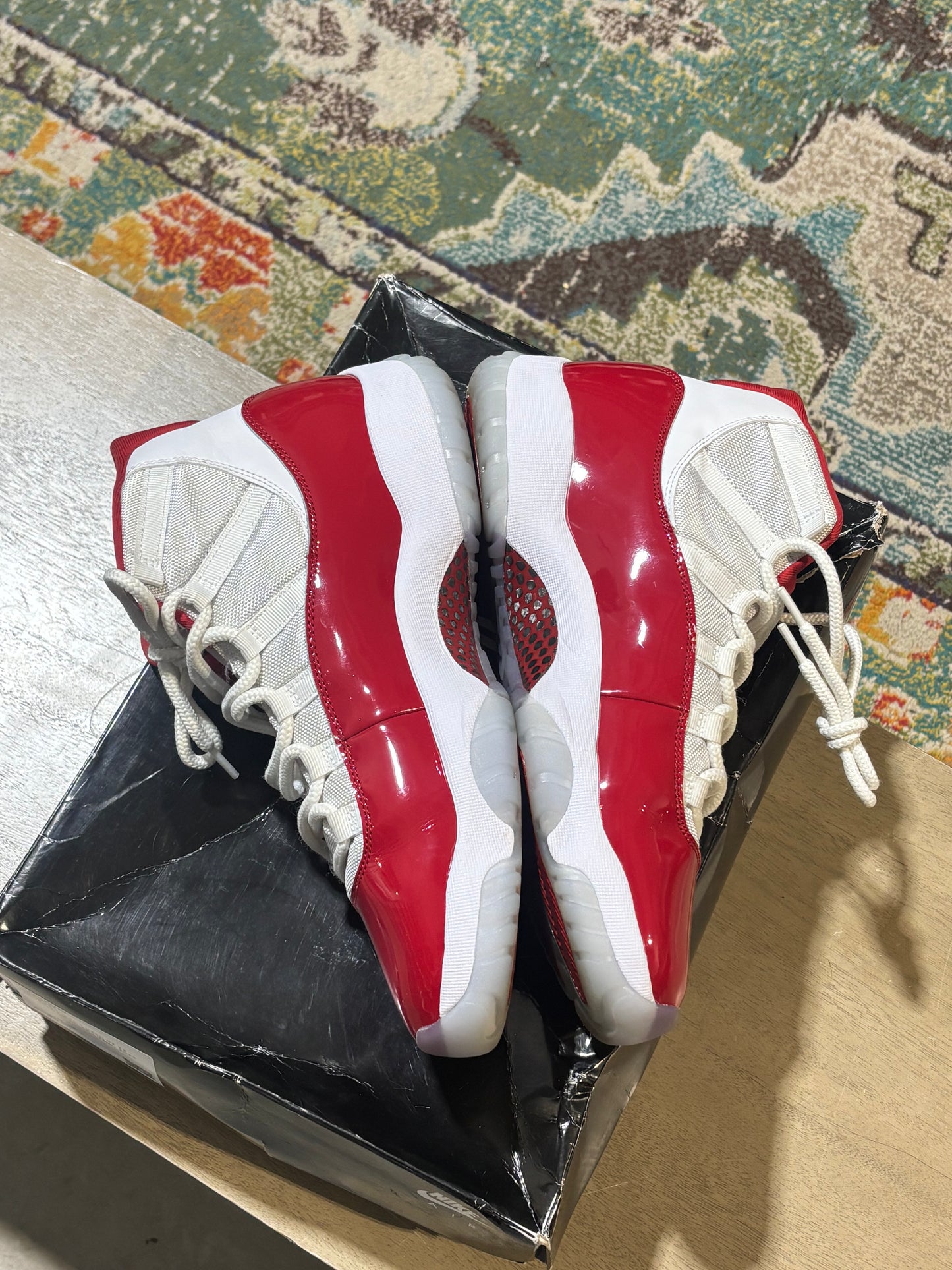 JORDAN 11 CHERRY USED SZ 12