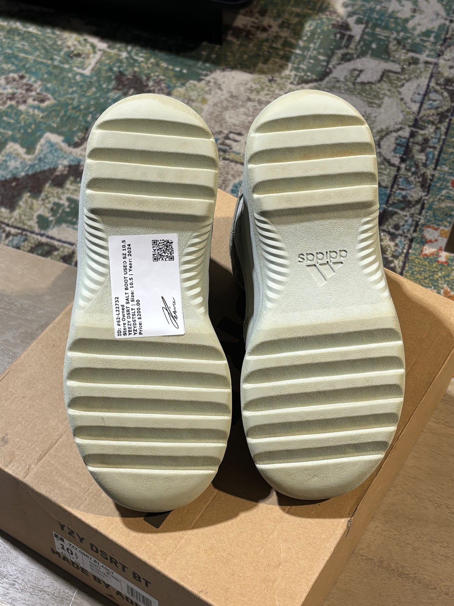 YEEZY DSRT SALT BOOT USED SZ 10.5