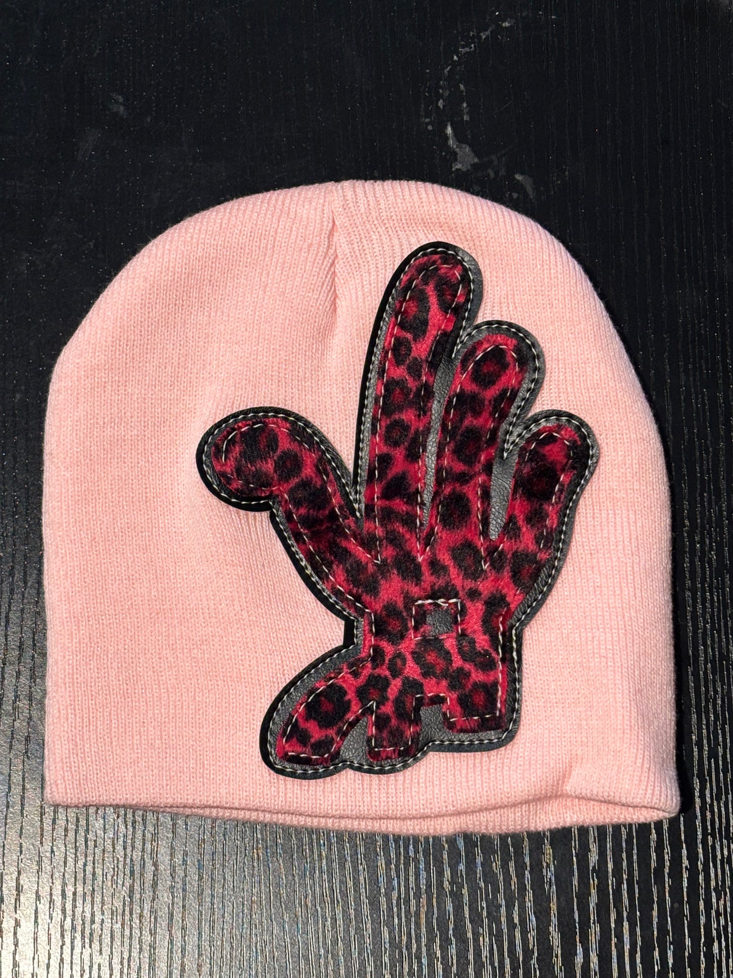 YKWYK BEANIE PINK/RED CHEETAH REGULAR