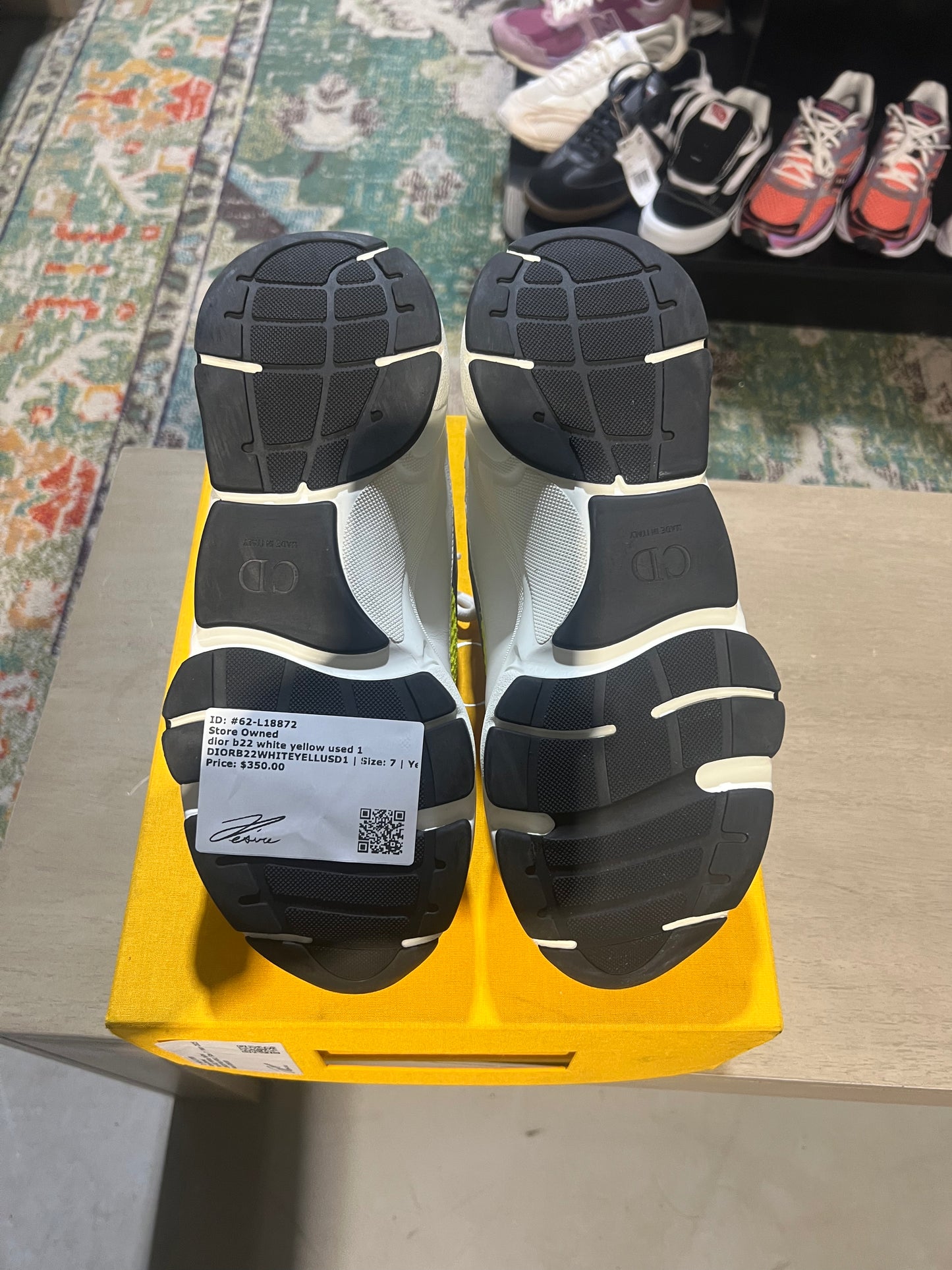 dior b22 white yellow used 1