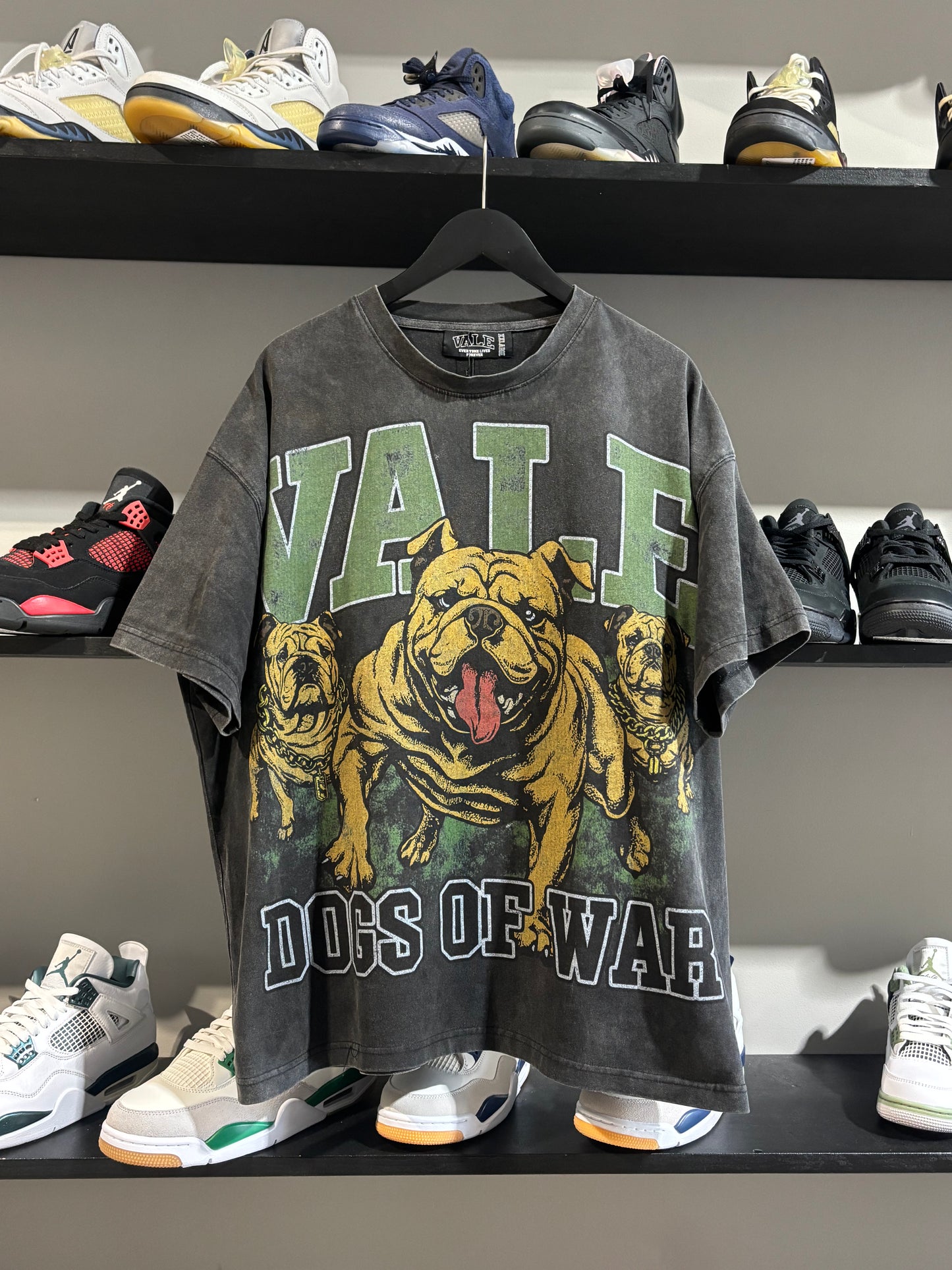 Vale Dogs Of War Black Tee