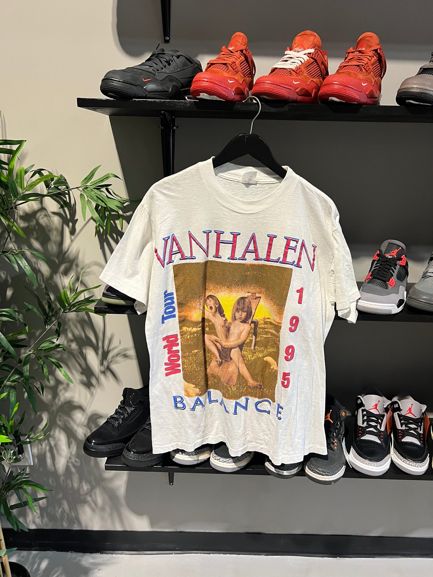 Van Halen balance tour tee 1995