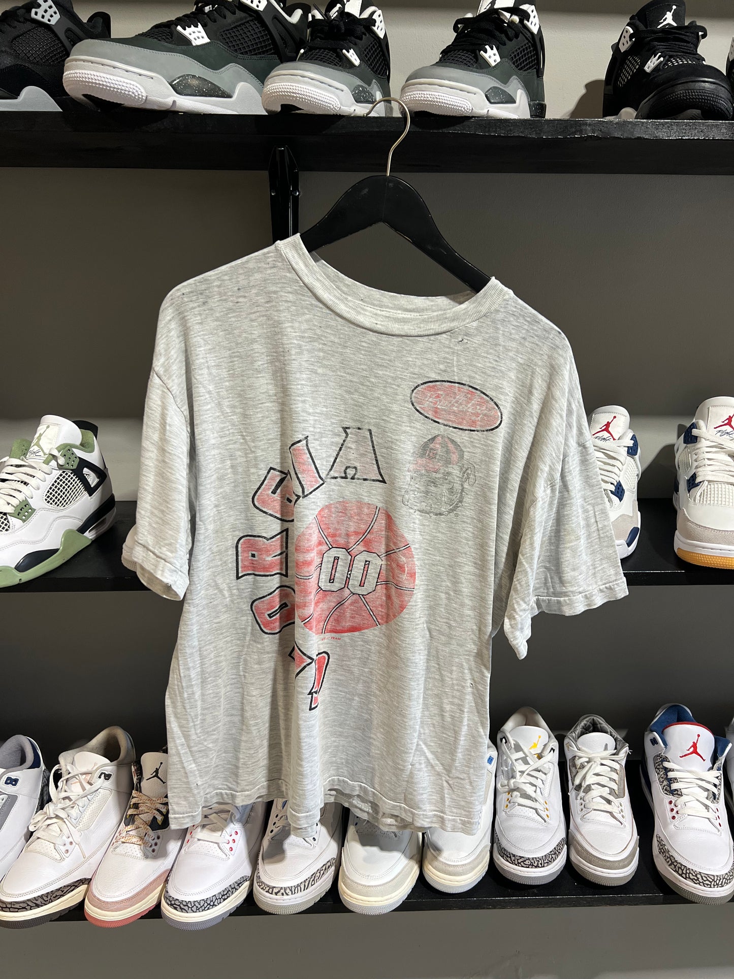 Vintage uga basketball tee grey