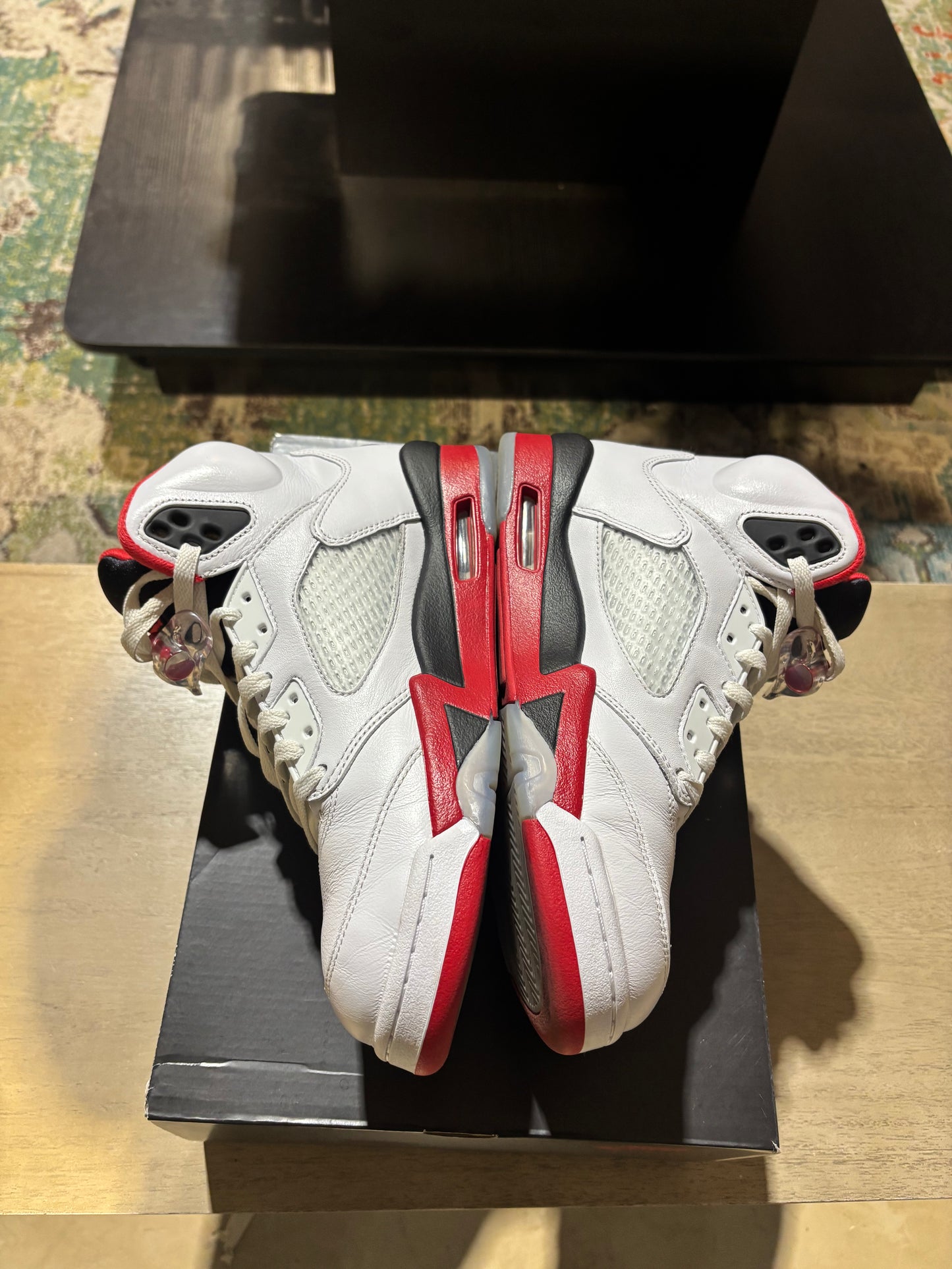 Jordan 5 Fire Red Used sz 9.5