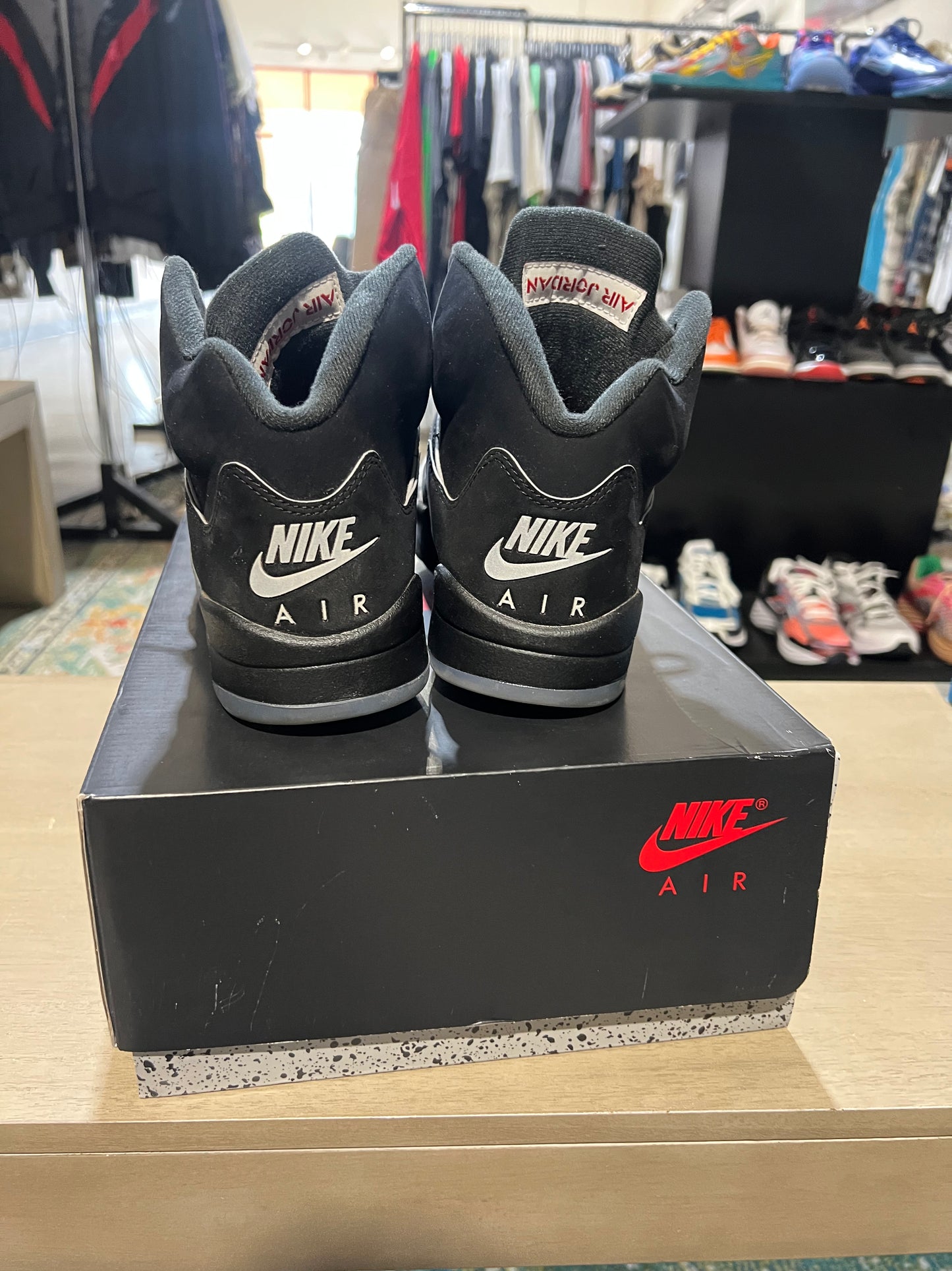 Jordan 5 metallic 2025 used sz 8.5