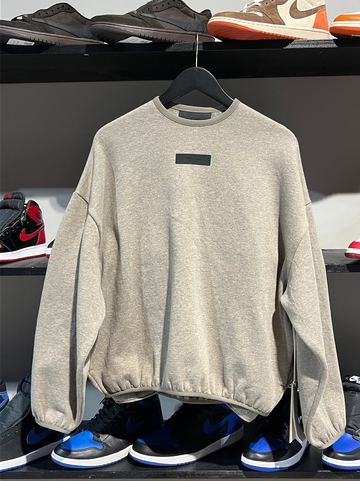 Essentials crewneck brown