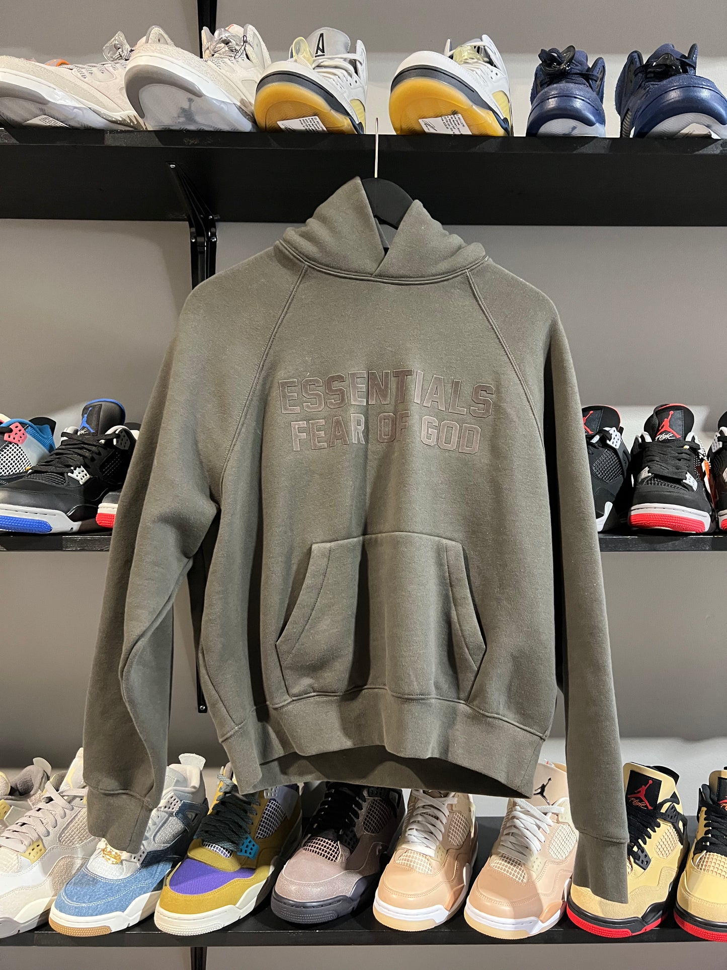 fog essentials off black hoodie used sz XXS