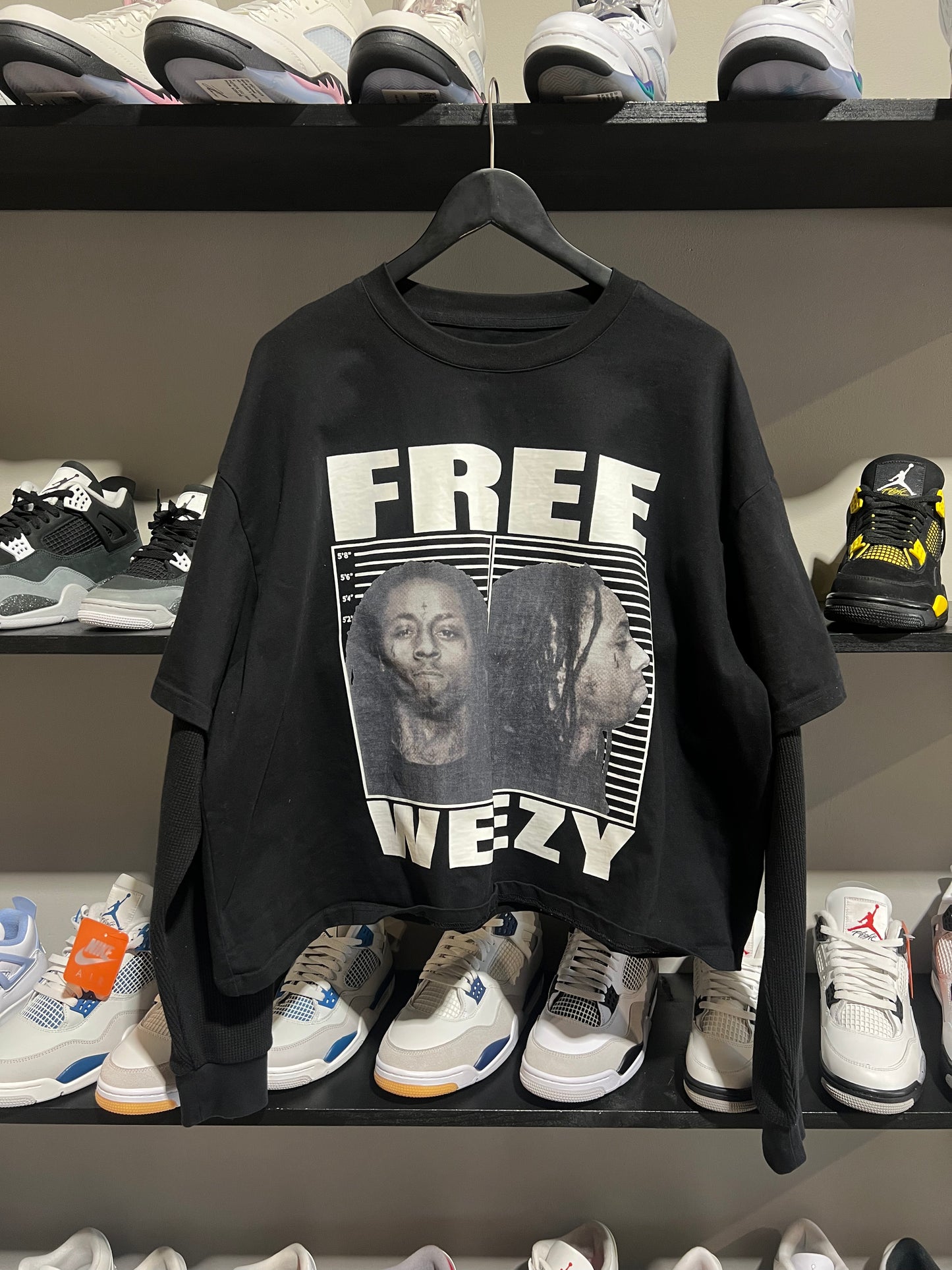 GV Gallery Free Weezy tee Size L