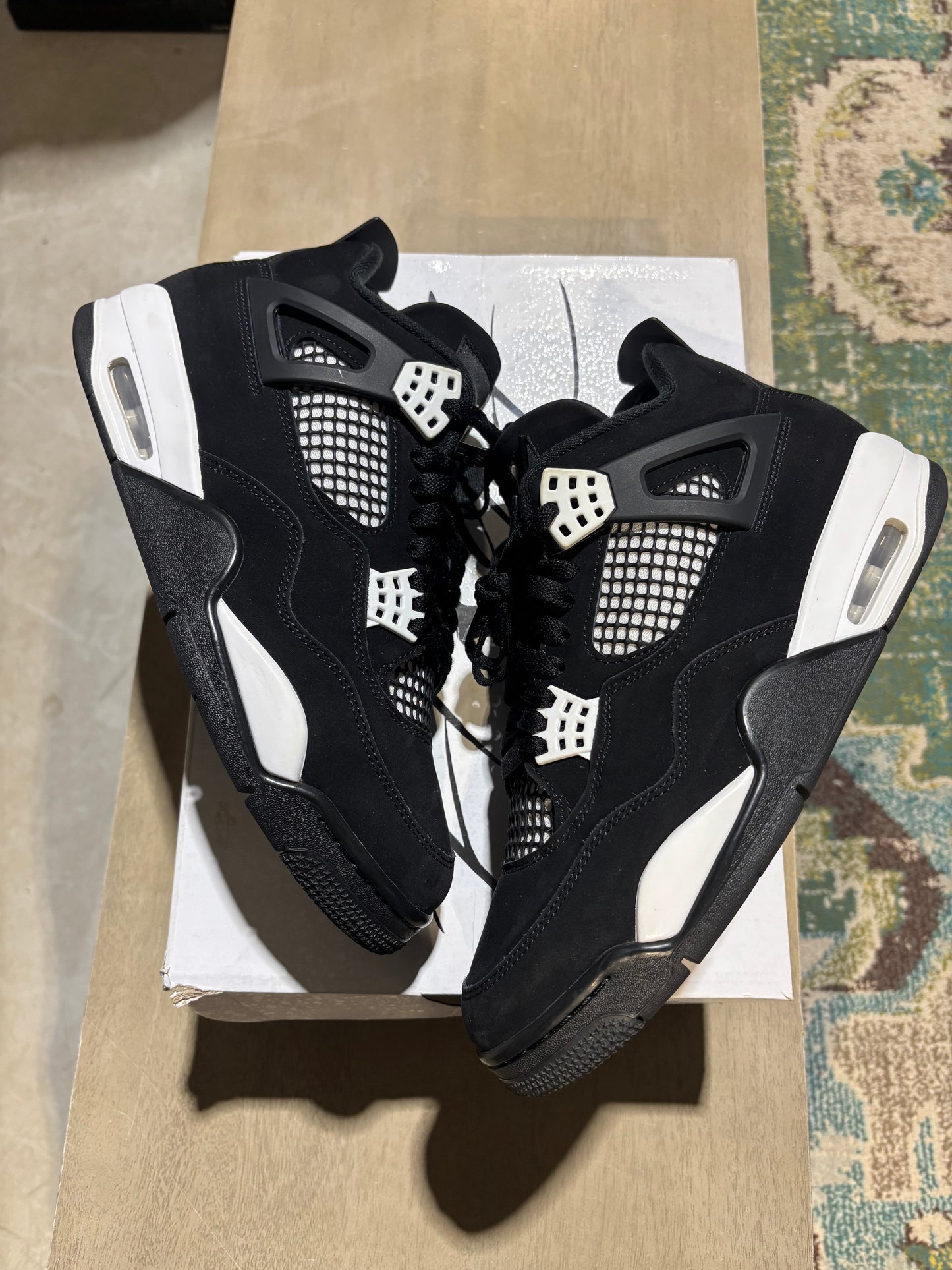 Jordan 4 White Thunder Used Sz 10