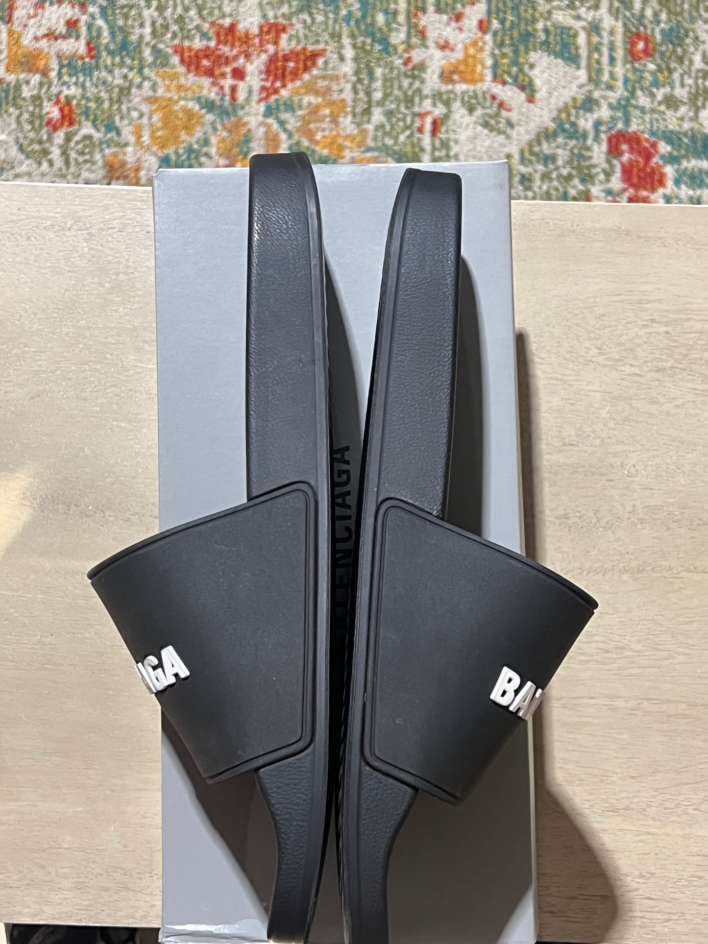 BALENCIAGA slides spell out used sz 12