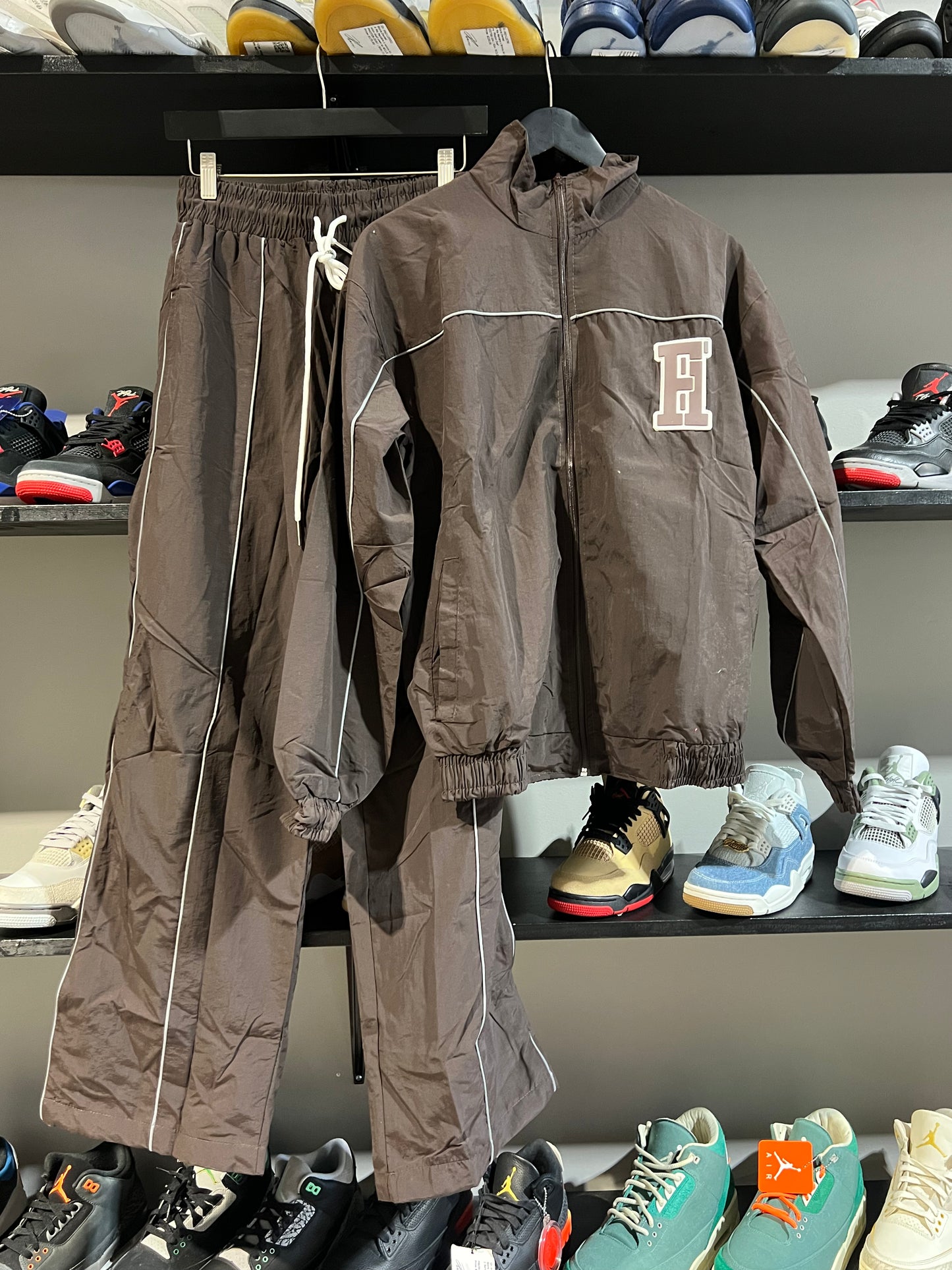 FOREVER HUNGRY BROWN WINDBREAKER SET