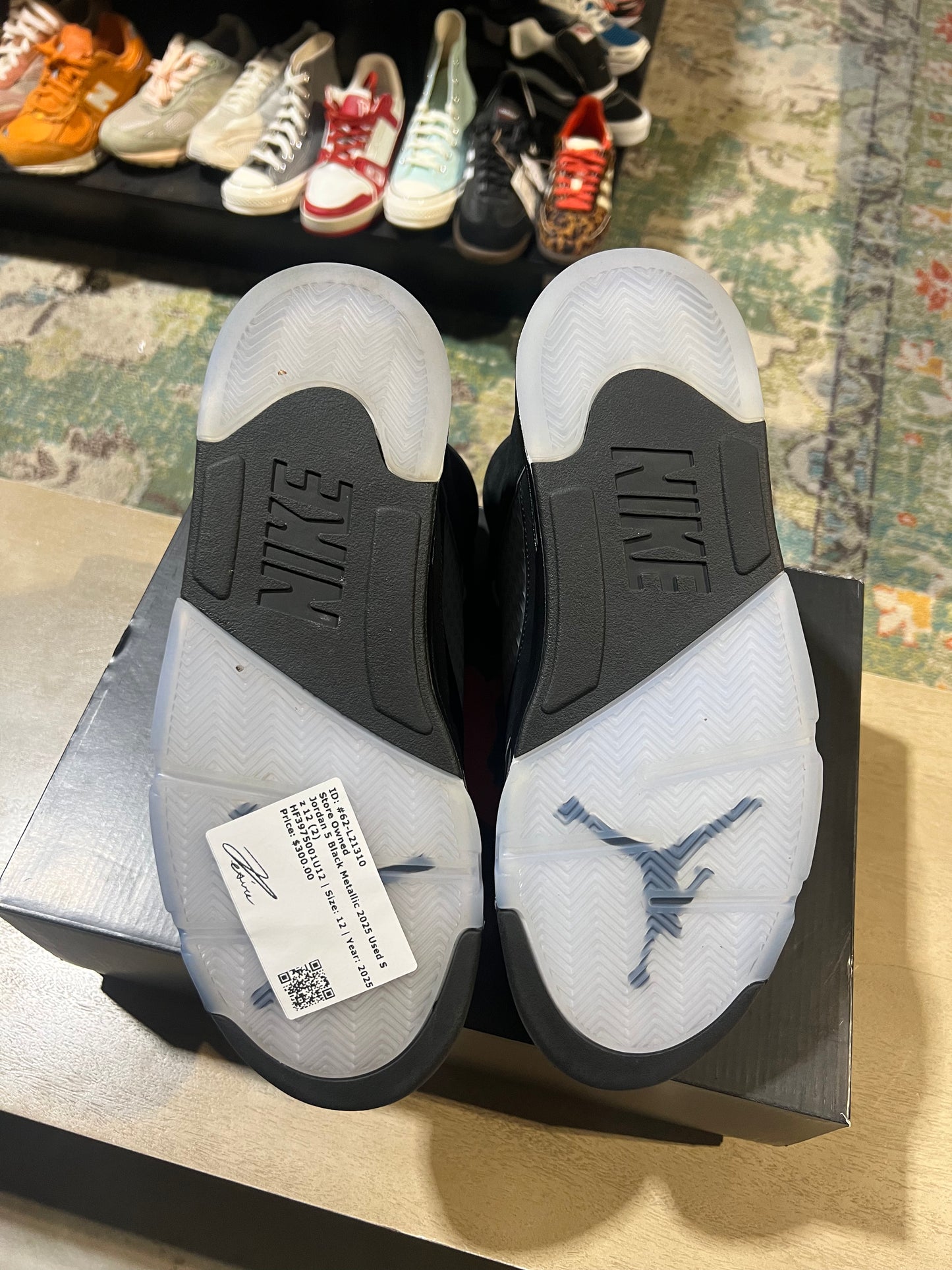 Jordan 5 Black Metallic 2025 Used Sz 12 (2)