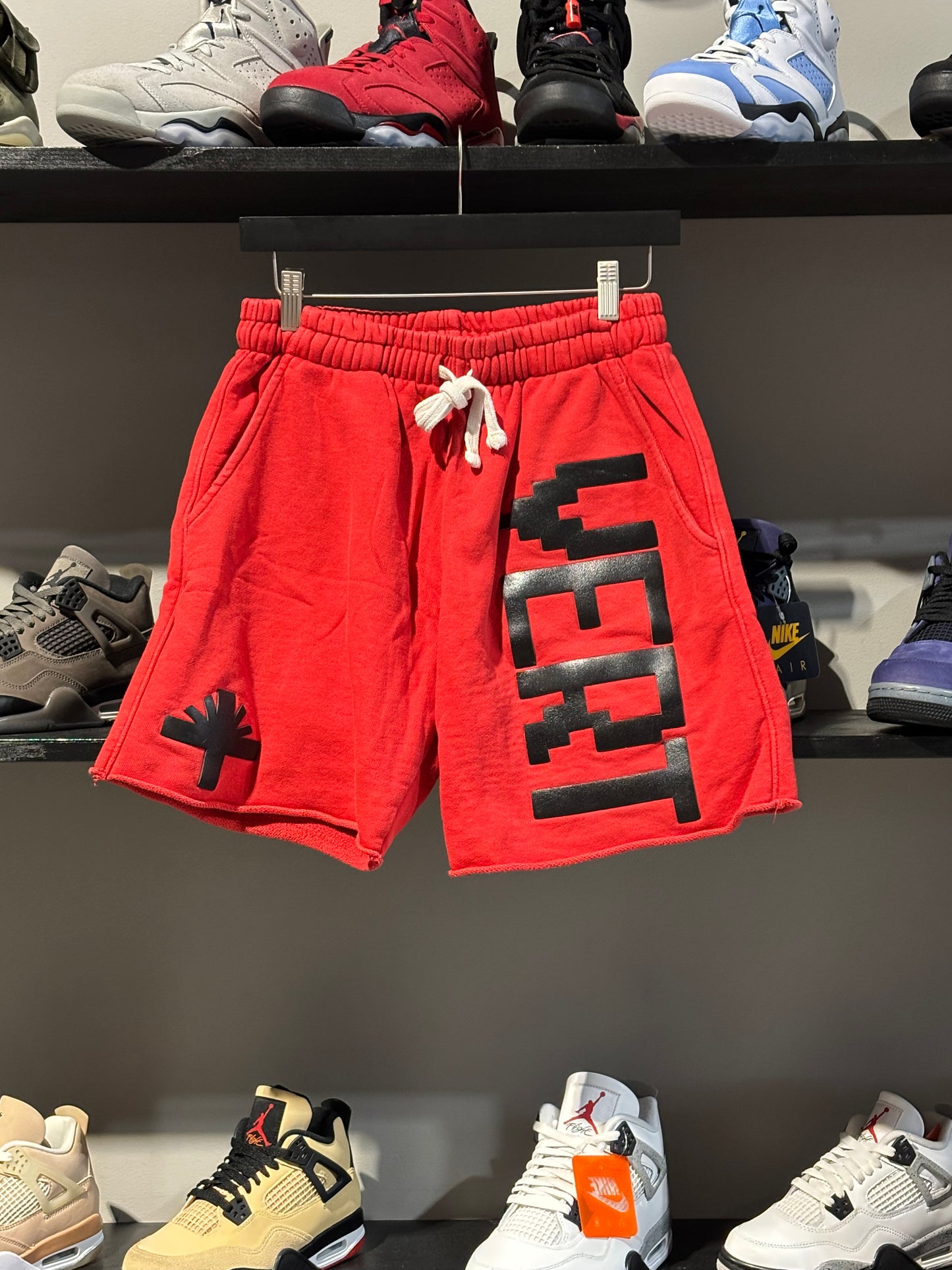 Vertabrae Red/Black Shorts Sz M