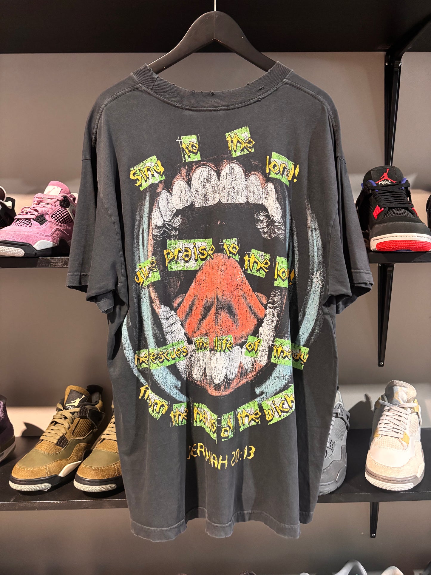 Hellstar sing to the lord black tee