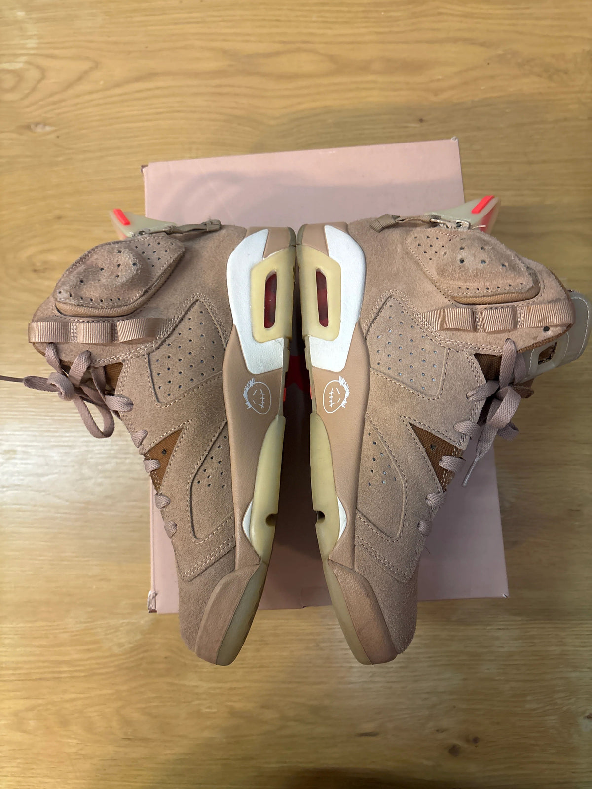Jordan 6 Retro Travis Scott British Khaki - Pre-Owned