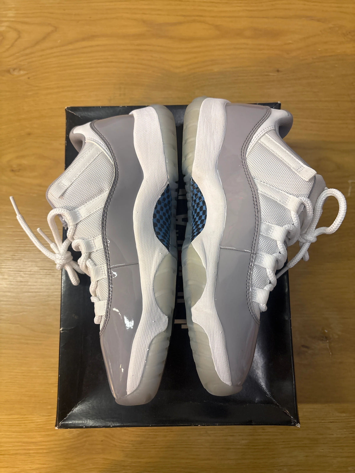 Jordan 11 Retro Low Cement Grey - Pre-Owned