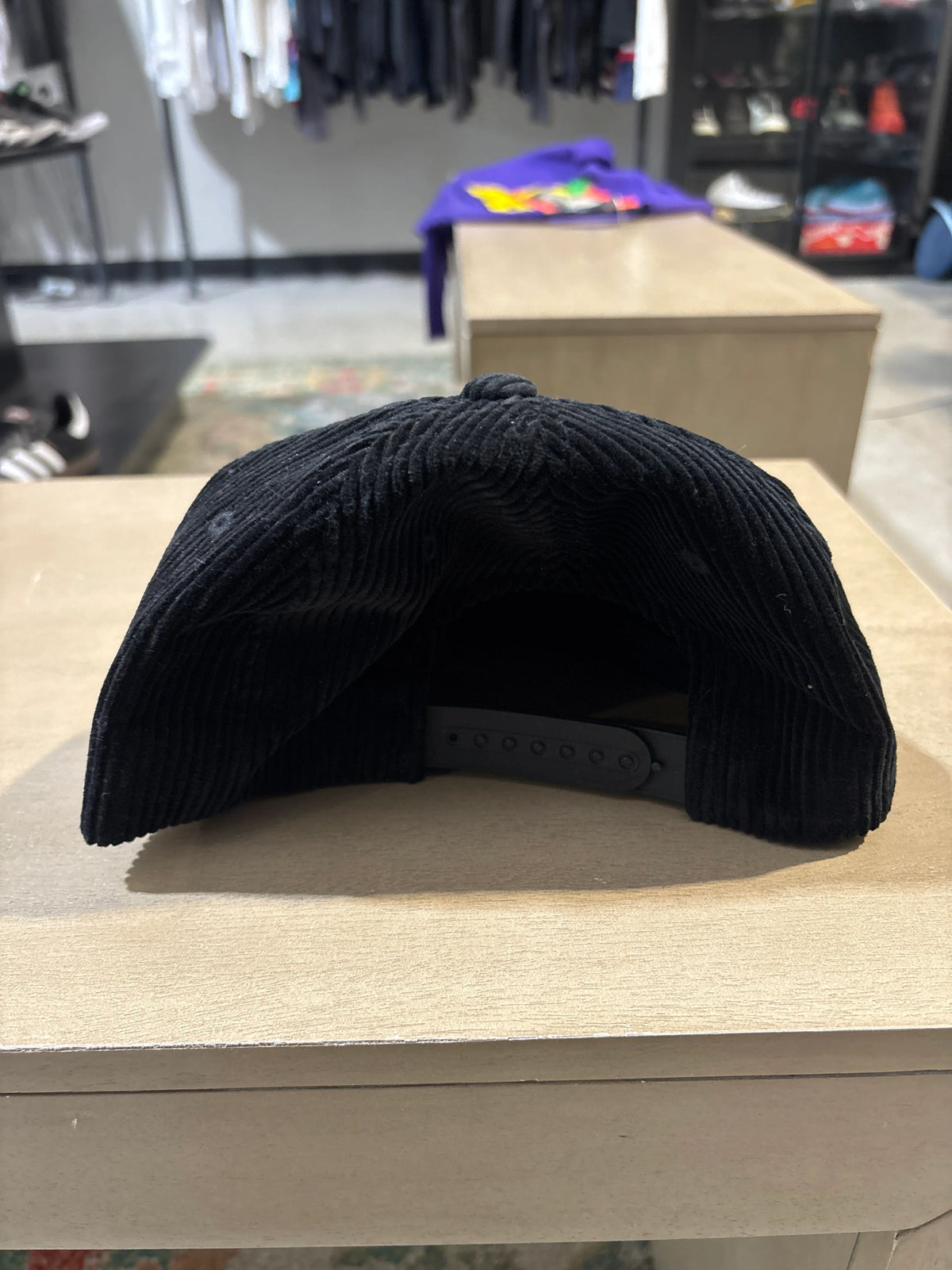 Shihai Kassoro Black Corduroy Hat