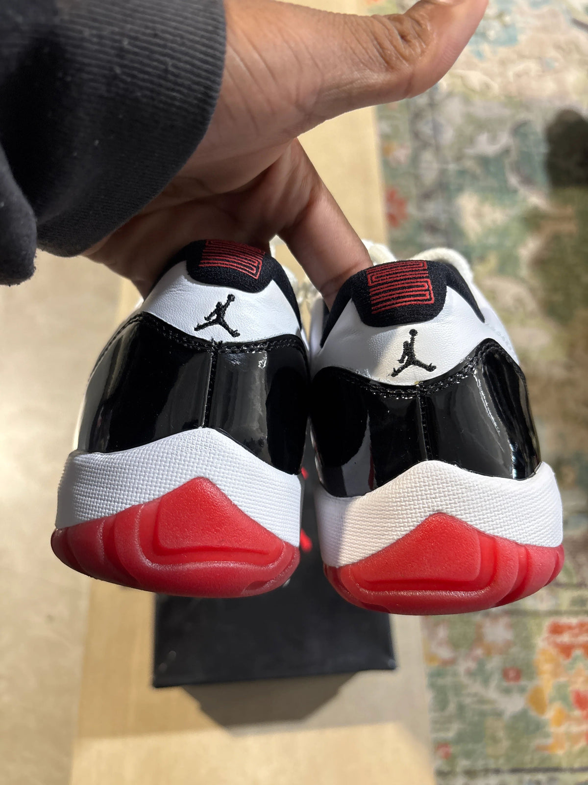 Jordan 11 Retro Low Concord Bred - Pre-Owned