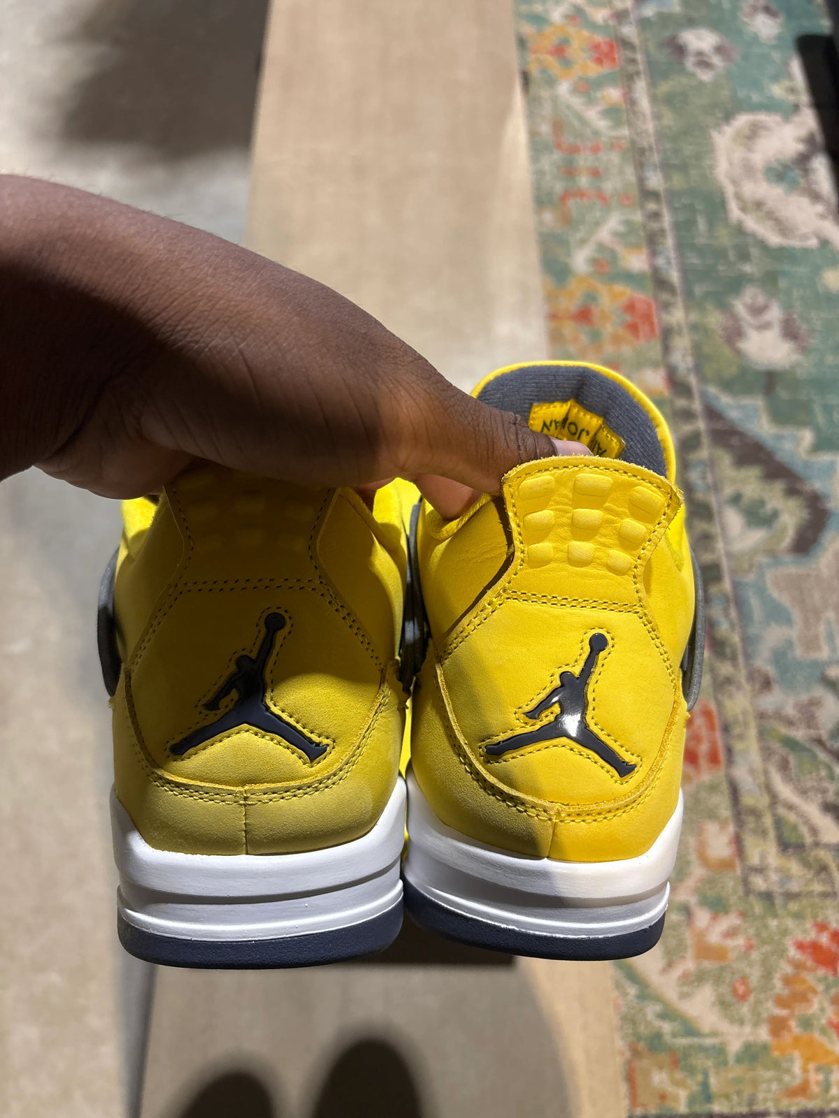 Jordan 4 Retro Lightning (2021) - Pre-Owned