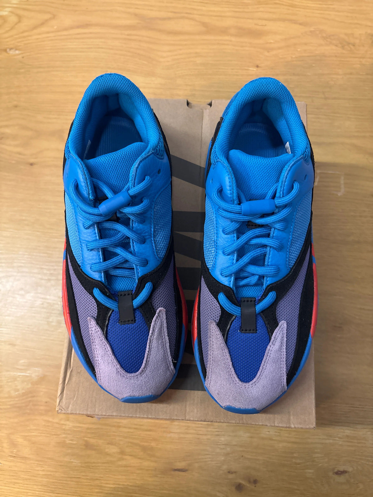 adidas Yeezy Boost 700 Hi-Res Blue - Pre-Owned