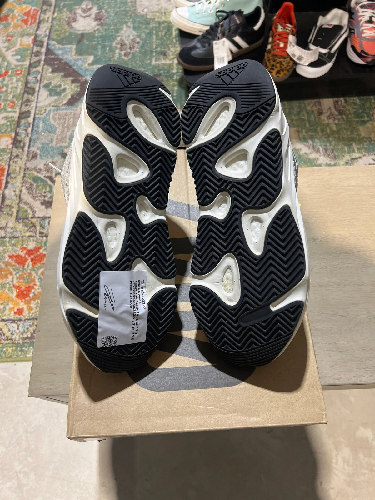 adidas Yeezy Boost 700 V2 Static - Pre-Owned