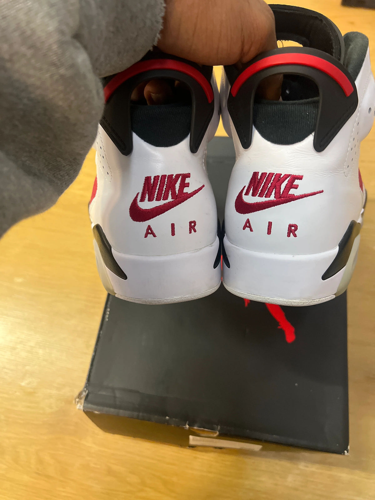 Jordan 6 Retro Carmine (2021) - Pre-Owned