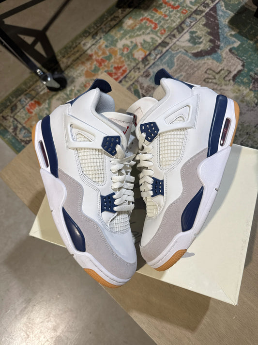 Jordan 4 Retro SB Navy - Pre-Owned
