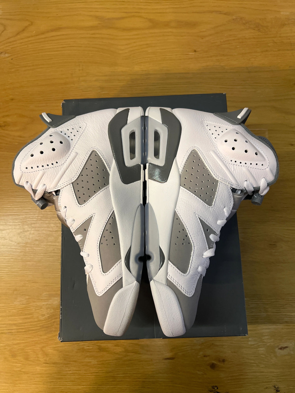 Jordan 6 Retro Cool Grey - Pre-Owned
