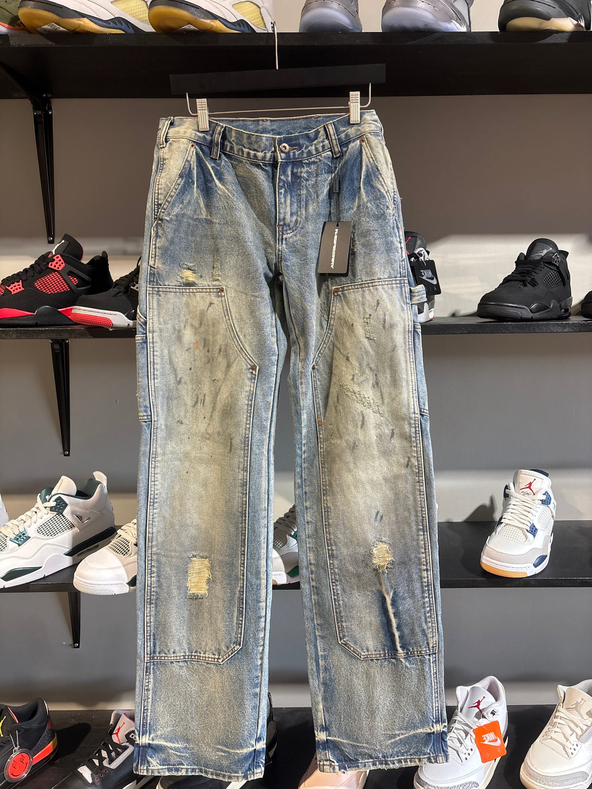 Gv Gallery Distressed Double Knees Light Wash