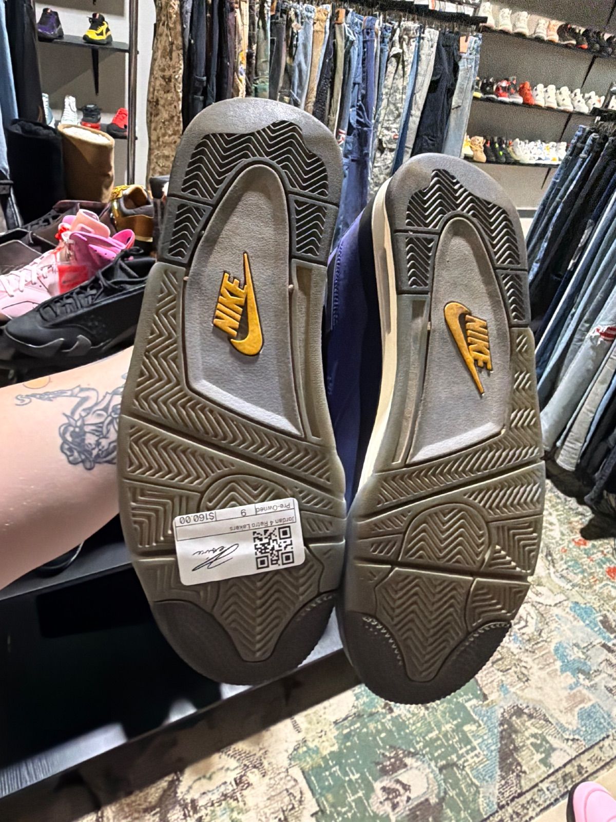 Jordan 4 Retro Lakers - Pre-Owned