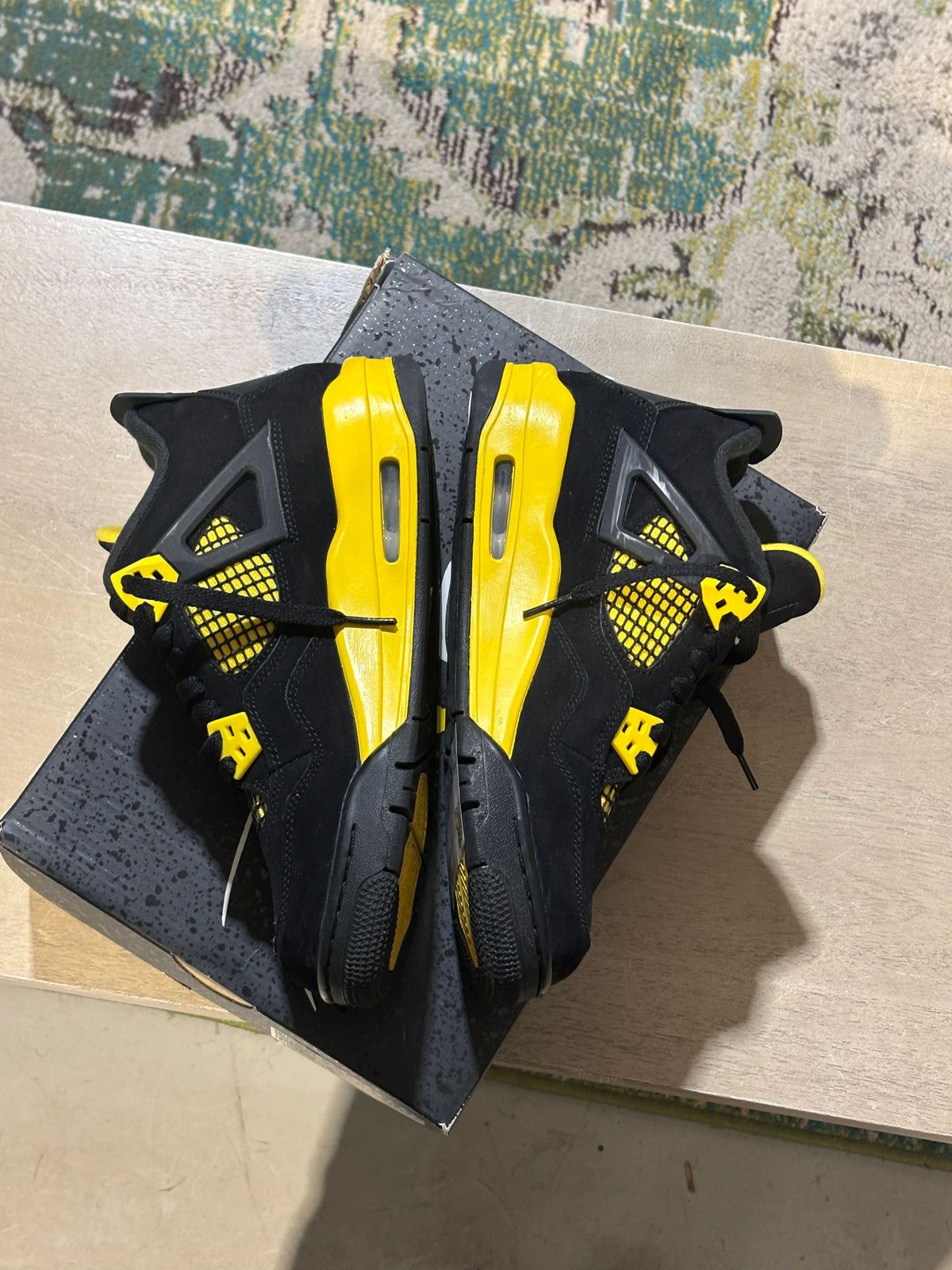 Jordan 4 Retro Thunder (2023) (GS) - Pre-Owned